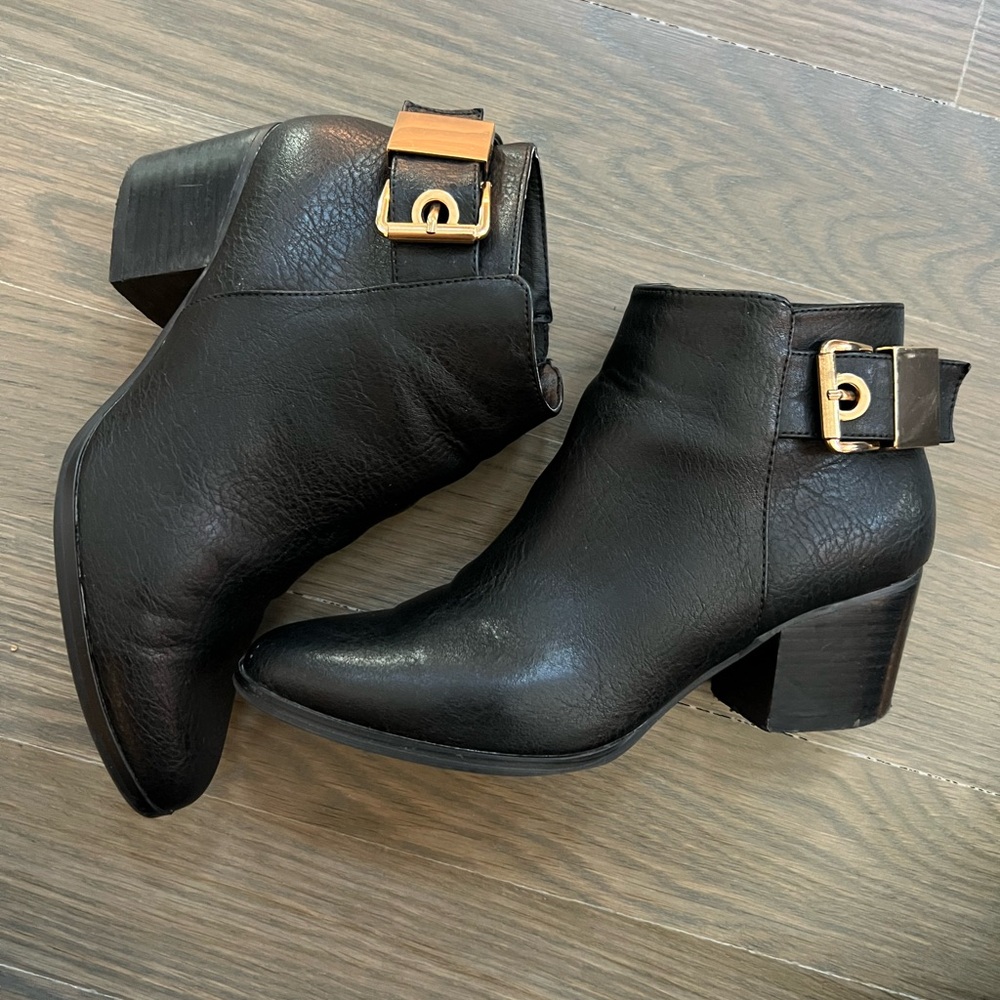 ALDO Orticelli Black Booties, Size 6